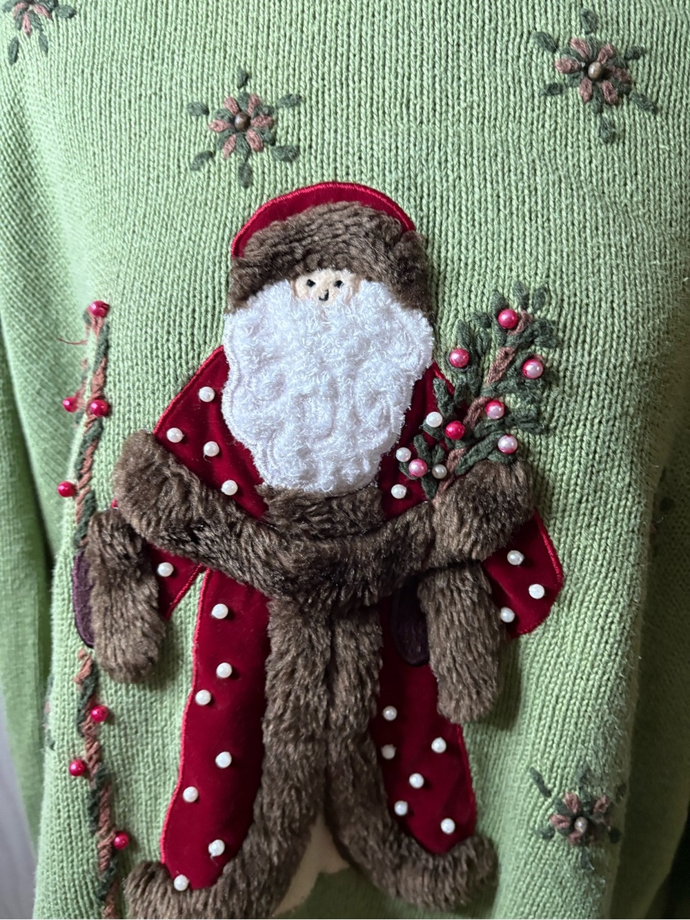 Vintage 90’s Mandalay Bay Green Old Fashioned Santa Sweater Embellished Faux Fur - Picture 6 of 10